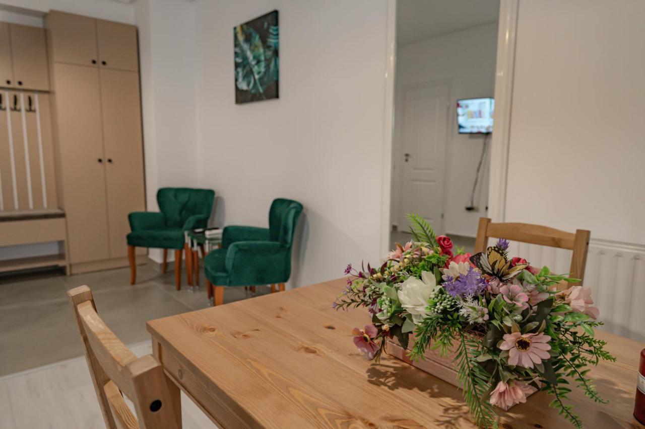 Studio De Lux Nou Aproape De Centrul Orasului Bucarest